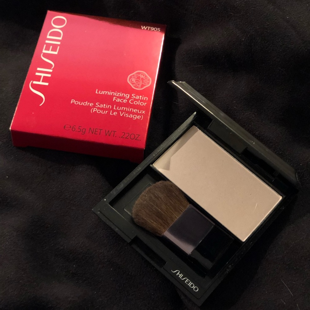 Shiseido Luminizing Satin Face Color WT905